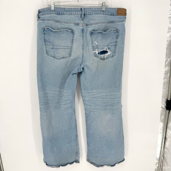AE American Eagle Strigid Low Rise Baggy Wide Leg Distressed Light Wash Size 18S - Picture 11 of 16